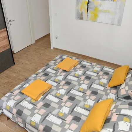 Nina 3 Apartament *
